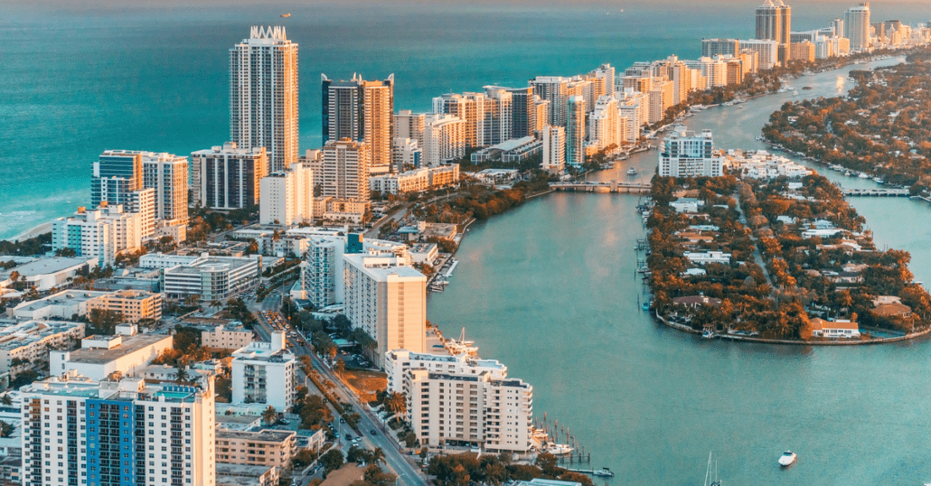 Aerial view of Miami’s Downtown District over the Biscayne Bay lagoon.
