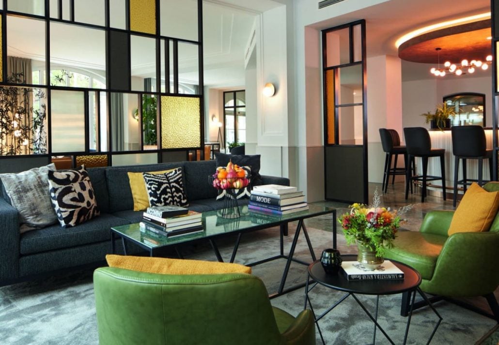 A spacious modern suite in Berlin Classik Hotel