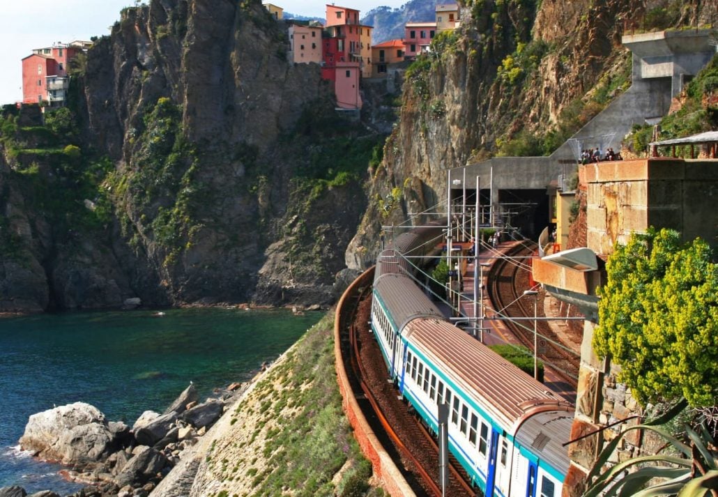 A train going through Cinque Terre