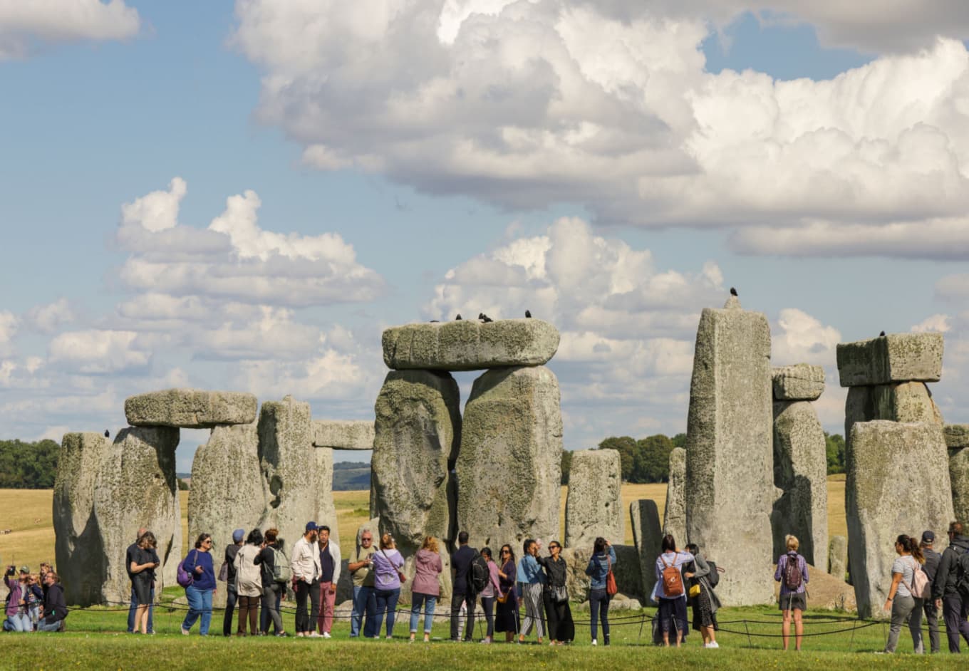 day trip to stonehenge from london