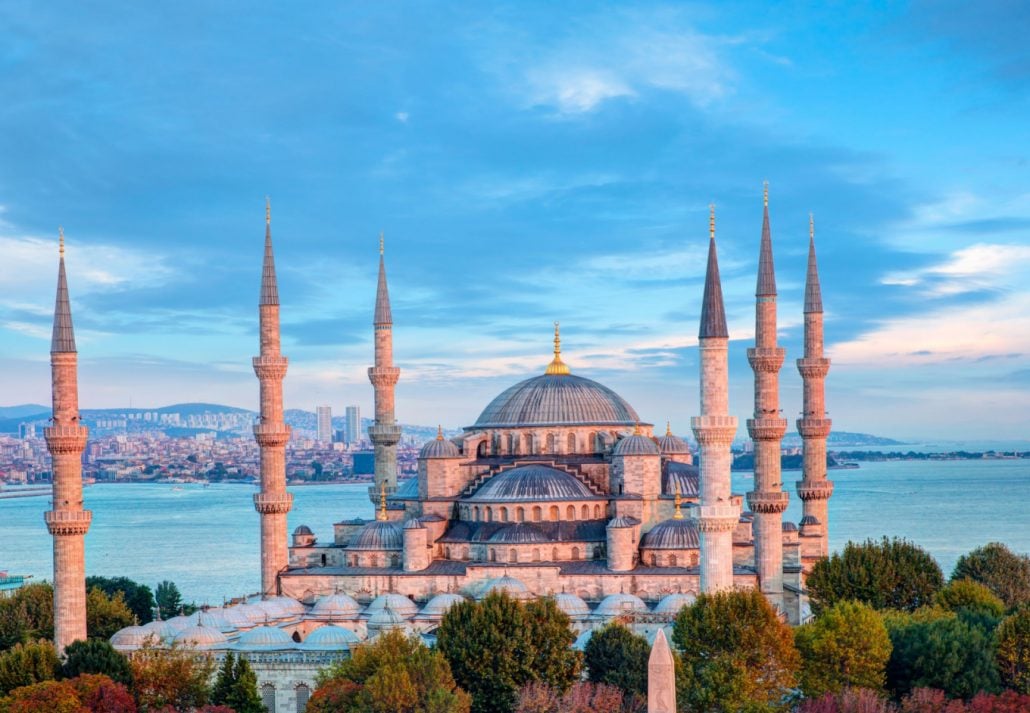 Blue-Mosque-12-Amazing-Art-&-Cultural-Attractions-in-Turkey