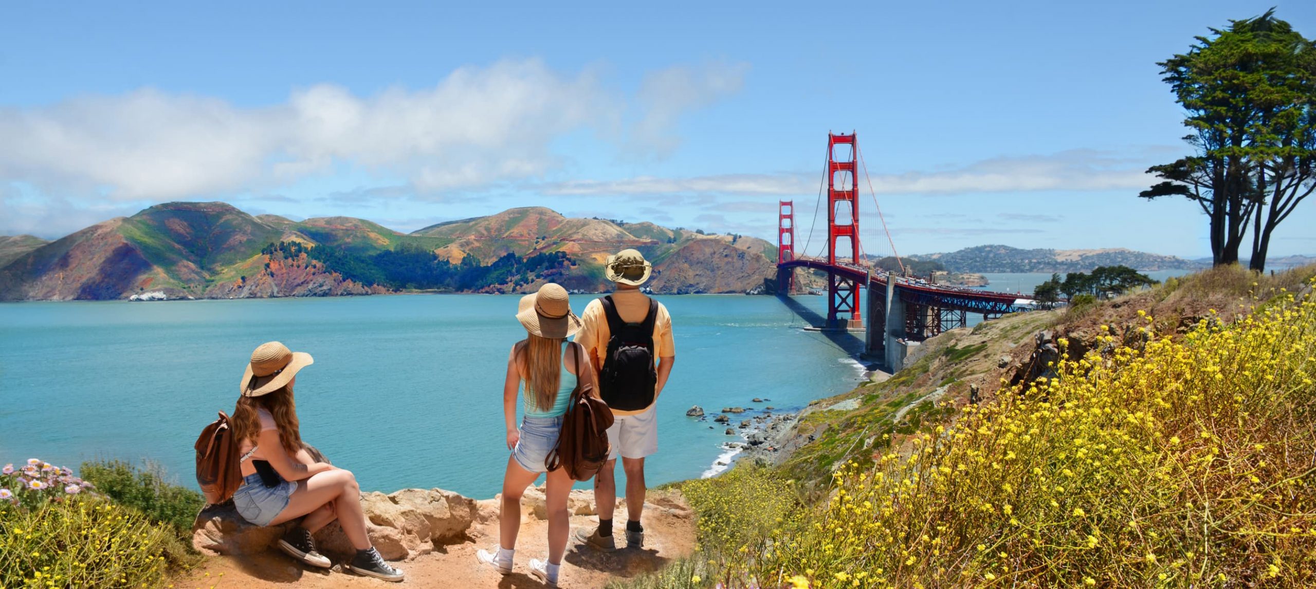 Couple overlooking the Golden Gate bridge, in San Francisco, California.