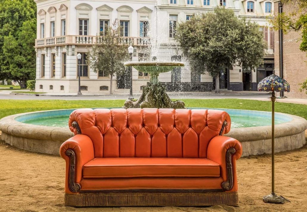 friends couch warner bros studio LA