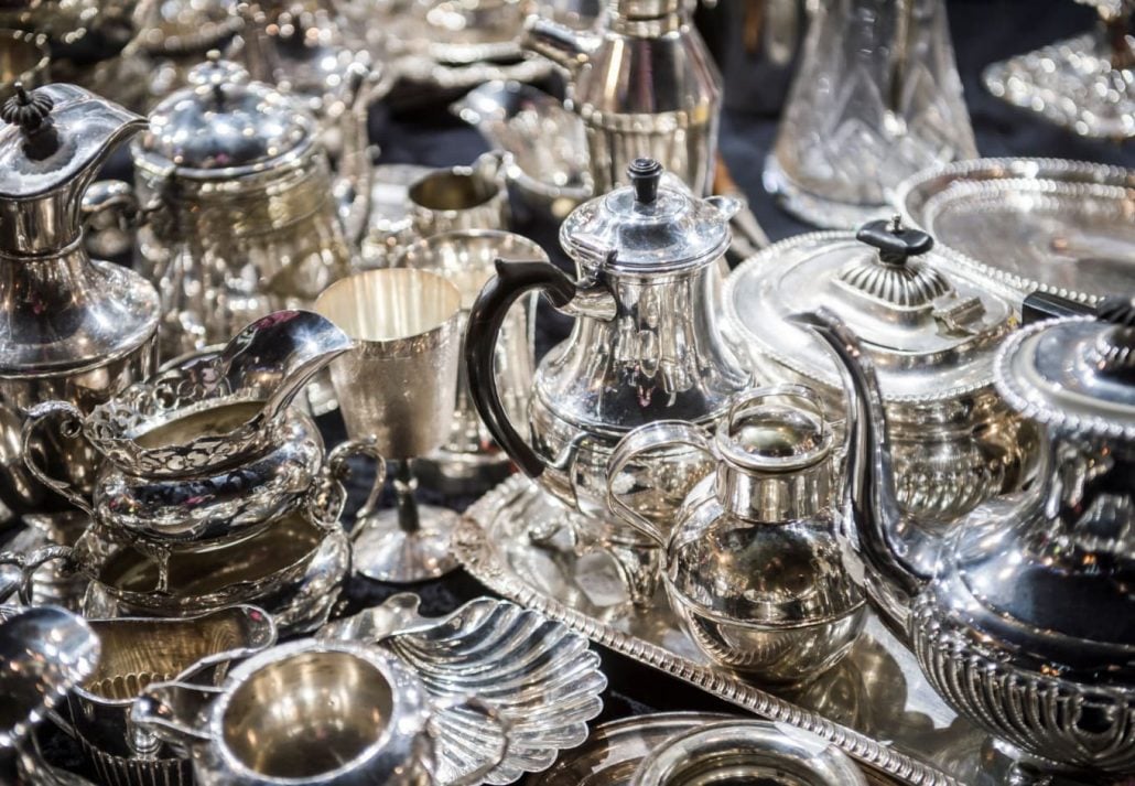 Silver tableware.