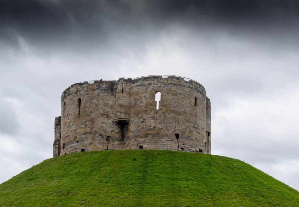 clifford's tower york castle museum prison