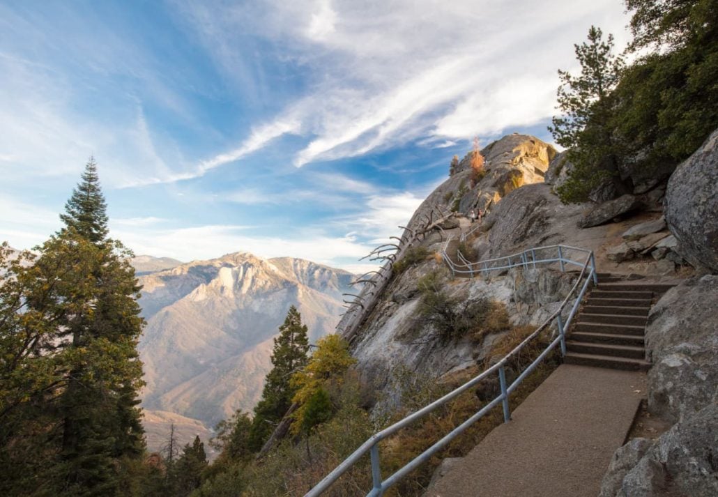 Moro Rock Trail, Sequoia National Park, California, USA.