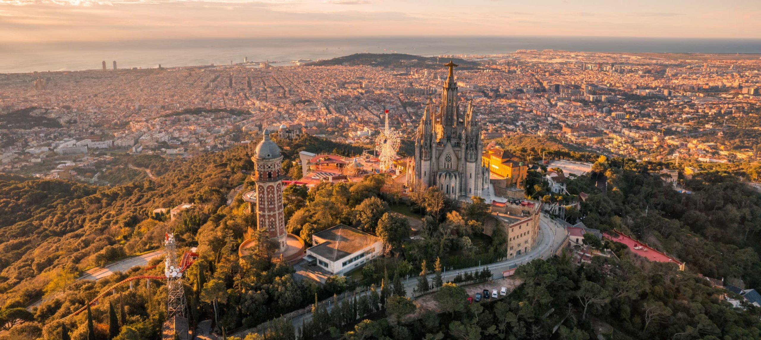 The Best Time to Visit Barcelona: The Complete Guide